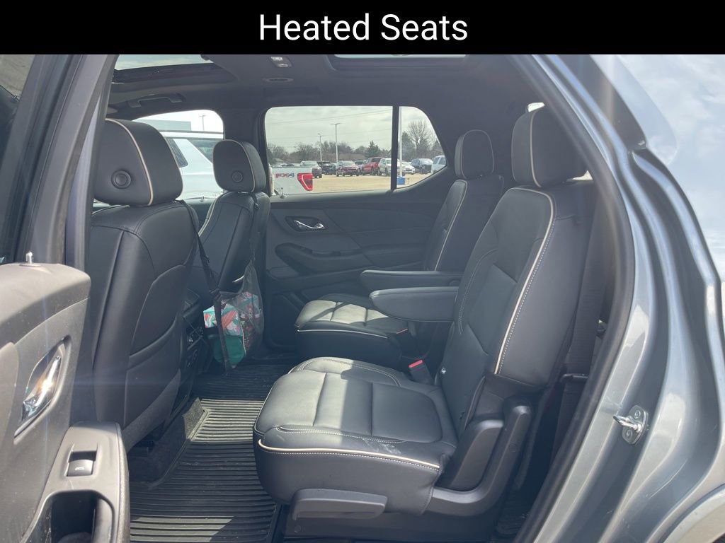 Used 2023 Chevrolet Traverse Premier image 11