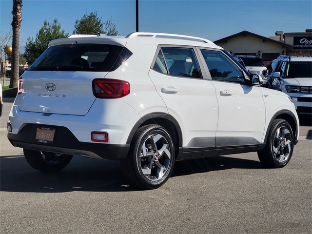 New 2026 Hyundai Venue SEL image 2