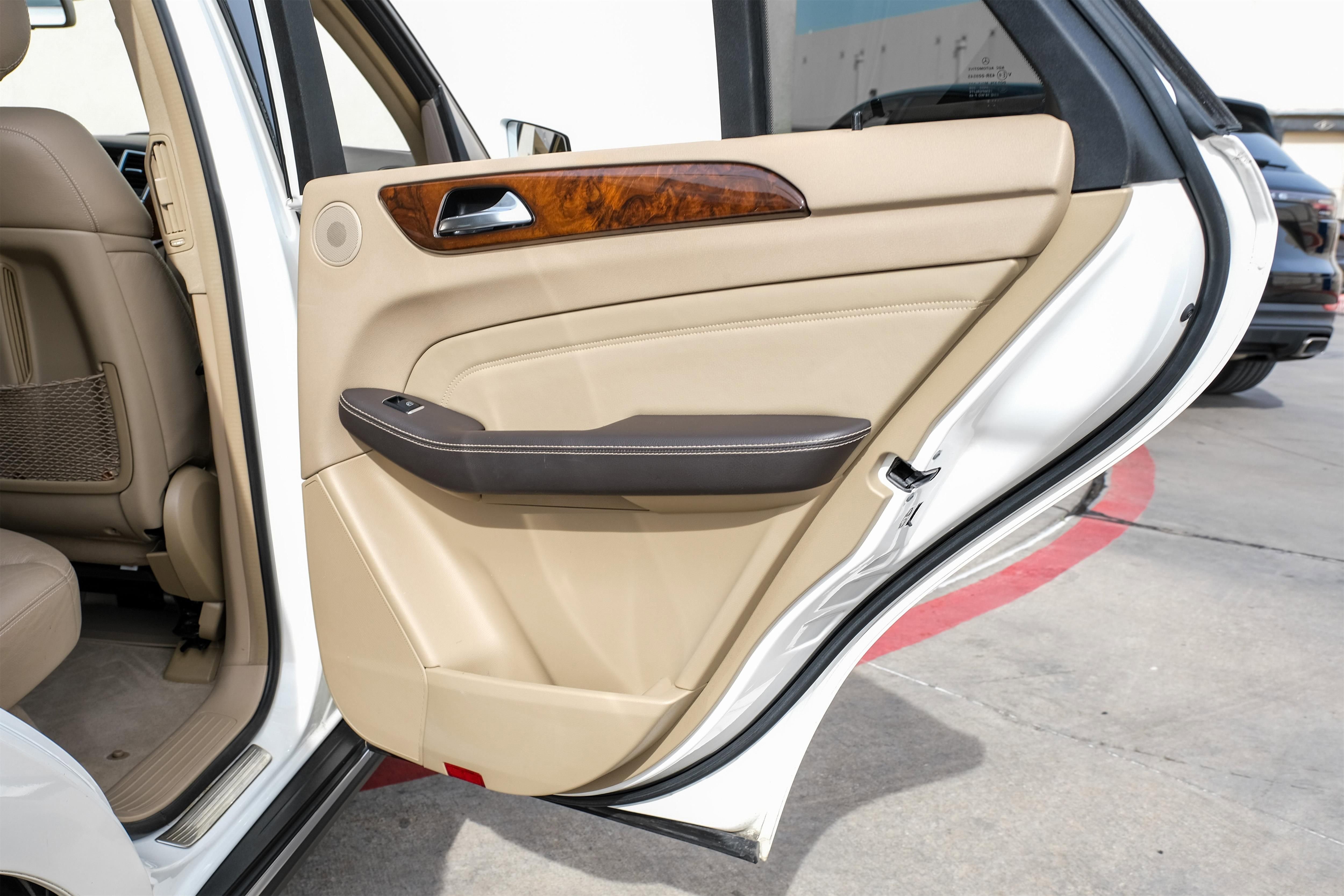 Used 2015 Mercedes-Benz ML 350 4MATIC image 46