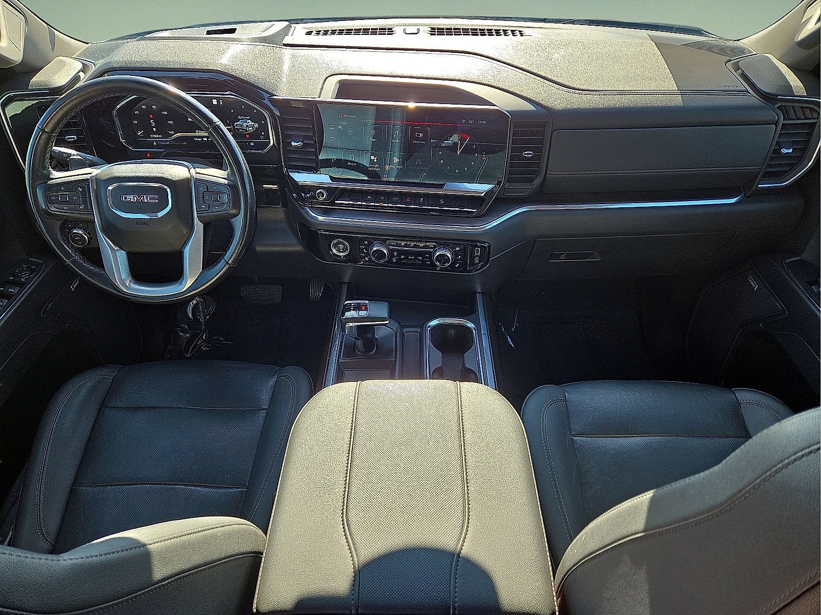 Used 2023 GMC Sierra 1500 SLT w/ SLT Premium Package AWD/4WD image 17