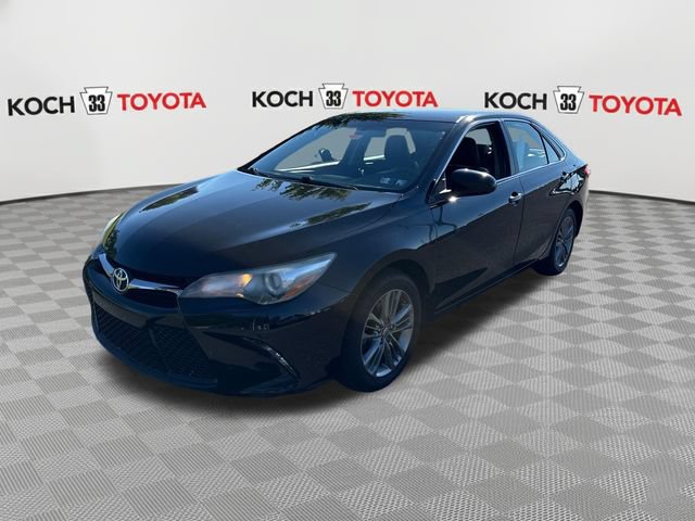 Used 2017 Toyota Camry SE FWD image 3