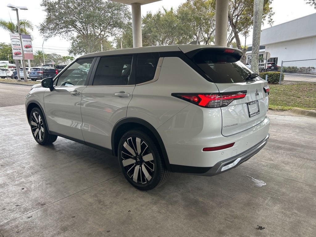 New 2026 Mitsubishi Outlander SE FWD image 4