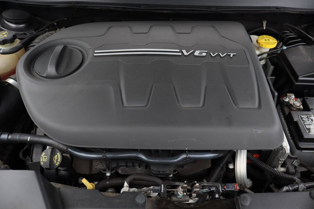 Used 2018 Jeep Cherokee Trailhawk w/ Quick Order Package 27L image 29