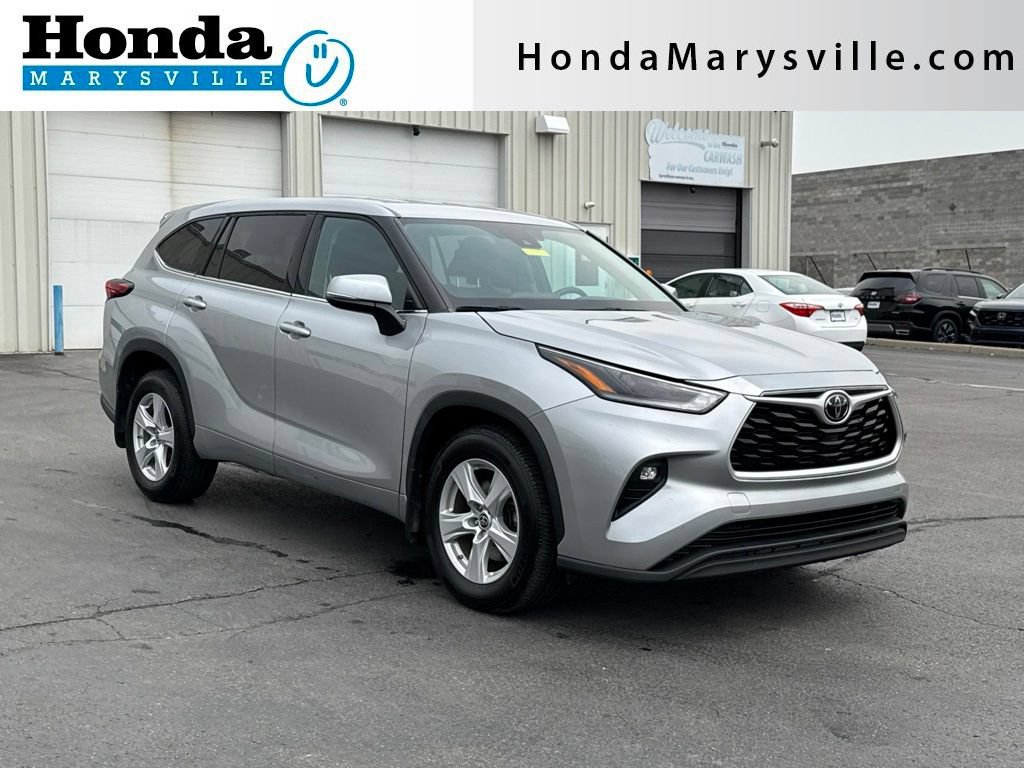 Used 2021 Toyota Highlander LE