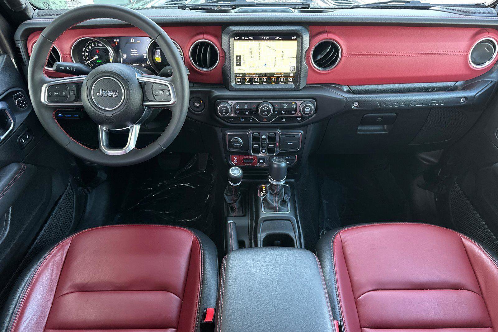 Used 2023 Jeep Wrangler Unlimited Rubicon 4xe image 14