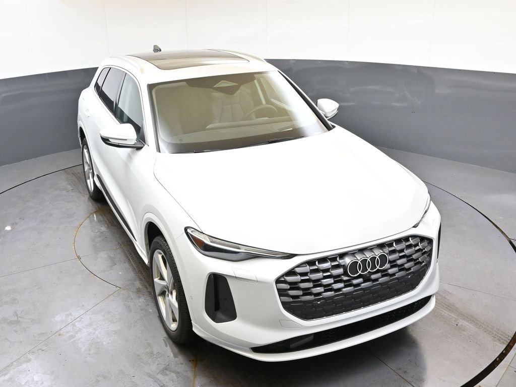 Used 2025 Audi Q5 Premium Plus w/ Premium Plus image 51