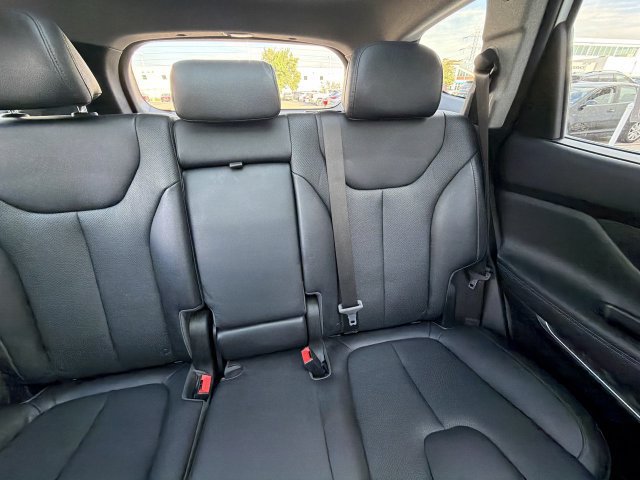 Used 2019 Hyundai Santa Fe AWD w/ Cargo Package image 17