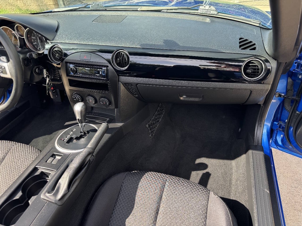 Used 2006 MAZDA MX-5 Miata Sport w/ Appearance Pkg RWD image 23