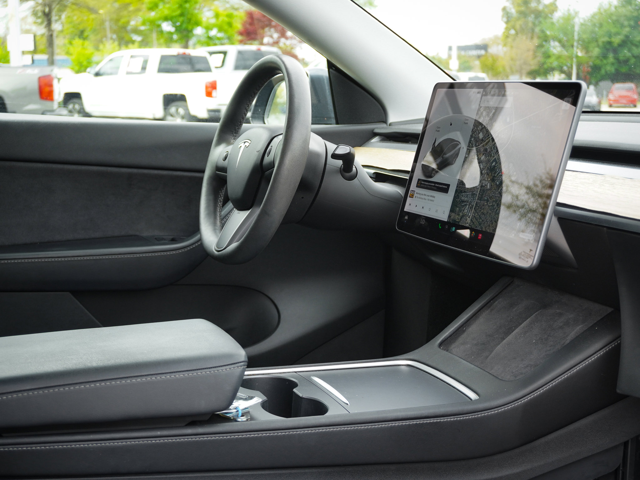 Used 2021 Tesla Model Y Long Range image 32