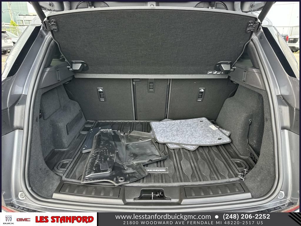 Used 2025 Land Rover Range Rover Evoque S AWD/4WD image 11