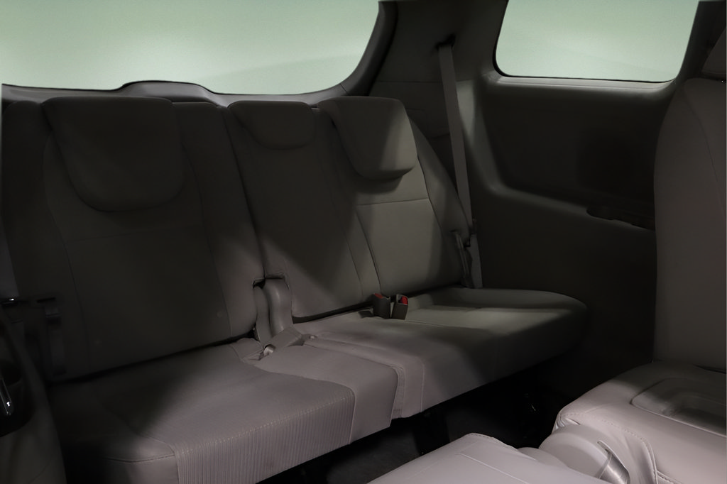 Used 2019 Kia Sedona LX FWD image 14