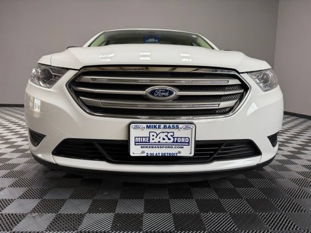 Used 2013 Ford Taurus SE FWD image 3