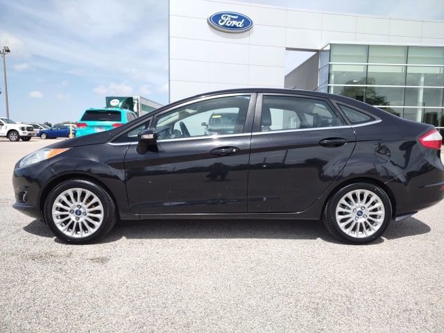 Used 2014 Ford Fiesta Titanium FWD image 2