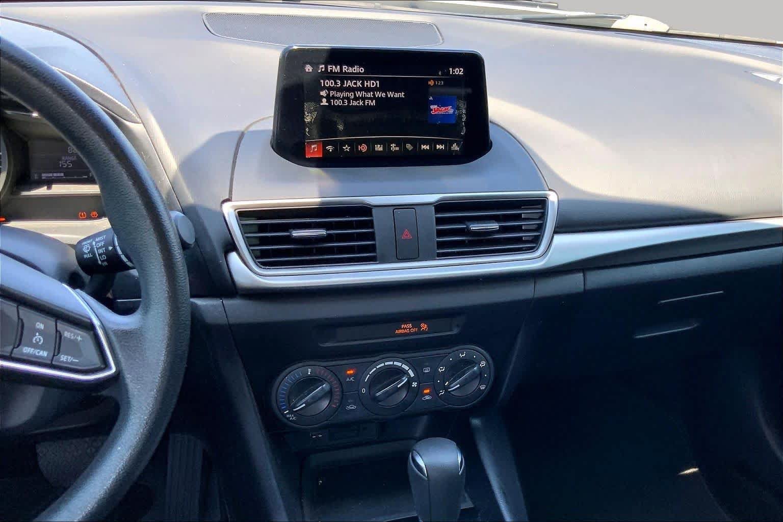 Used 2018 MAZDA MAZDA3 Sport FWD image 7