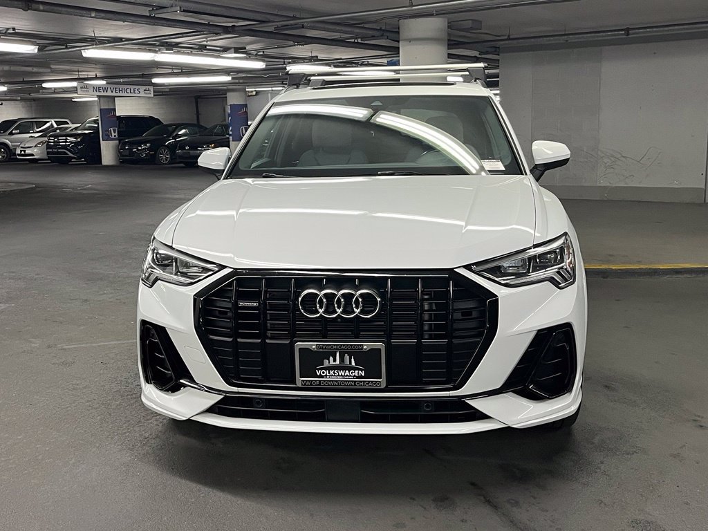 Used 2022 Audi Q3 2.0T Premium Plus w/ Premium Plus Package AWD/4WD image 32