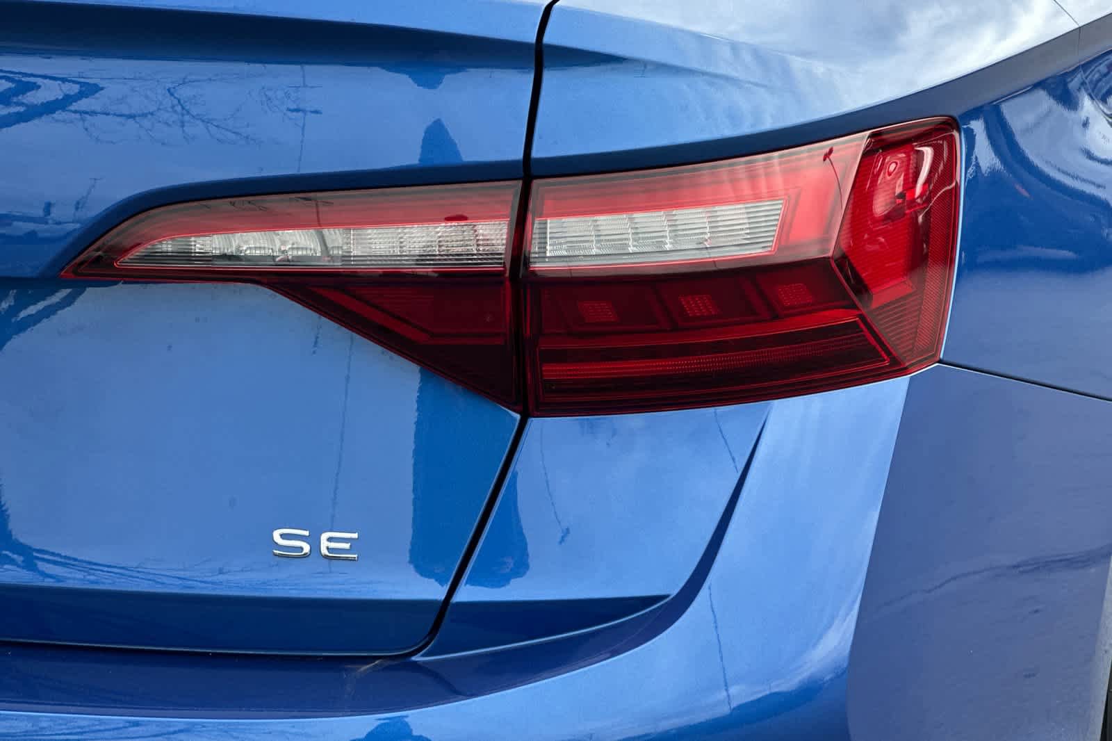 Used 2022 Volkswagen Jetta SE image 26