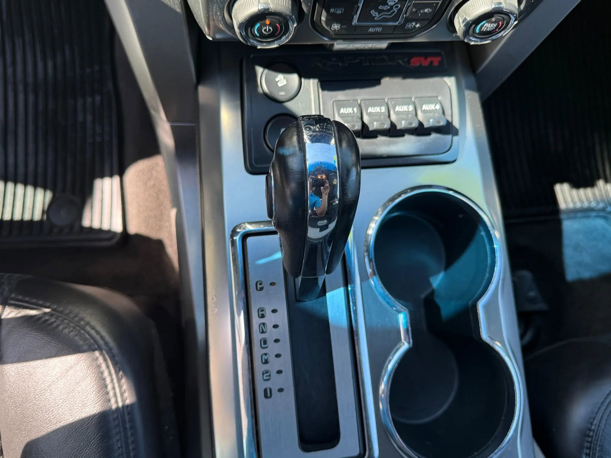 Used 2014 Ford F150 Raptor w/ Equipment Group 801A Luxury AWD/4WD image 14