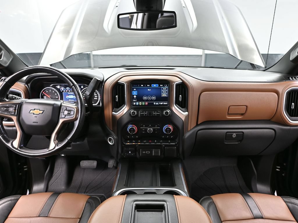 Used 2020 Chevrolet Silverado 1500 High Country AWD/4WD image 32