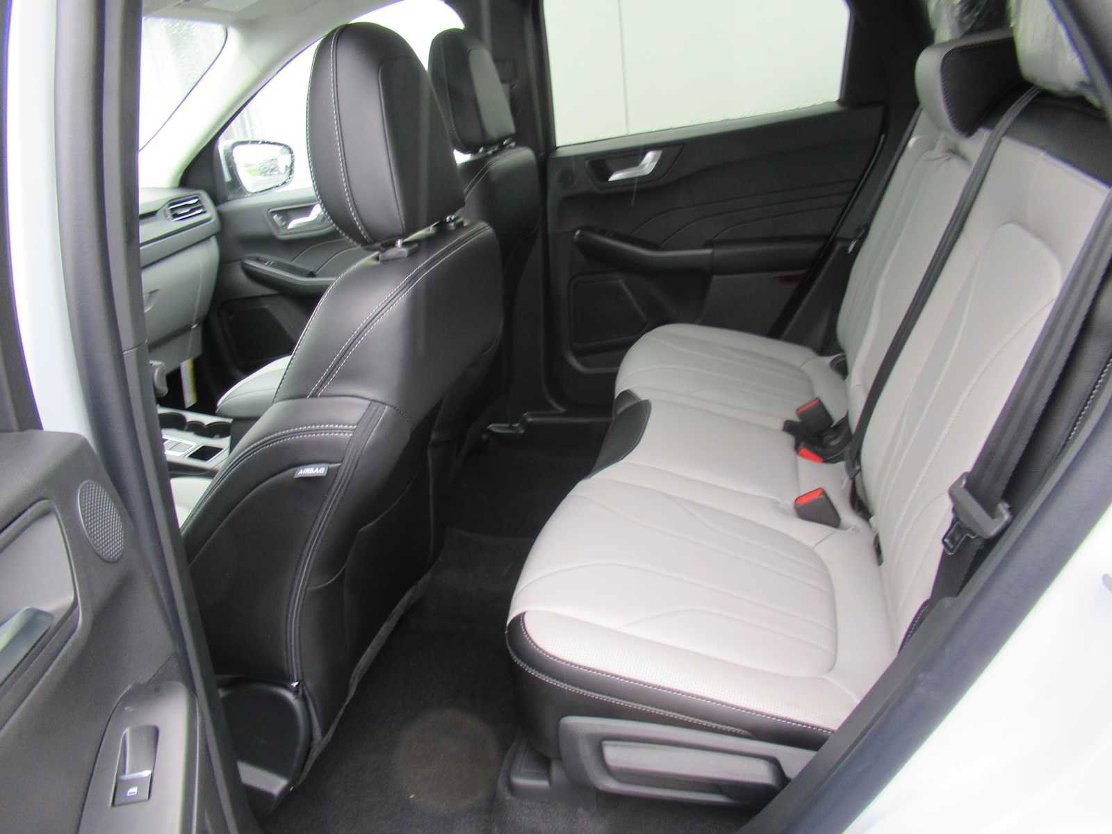 New 2025 Ford Escape SE w/ PHEV Premium Package image 12