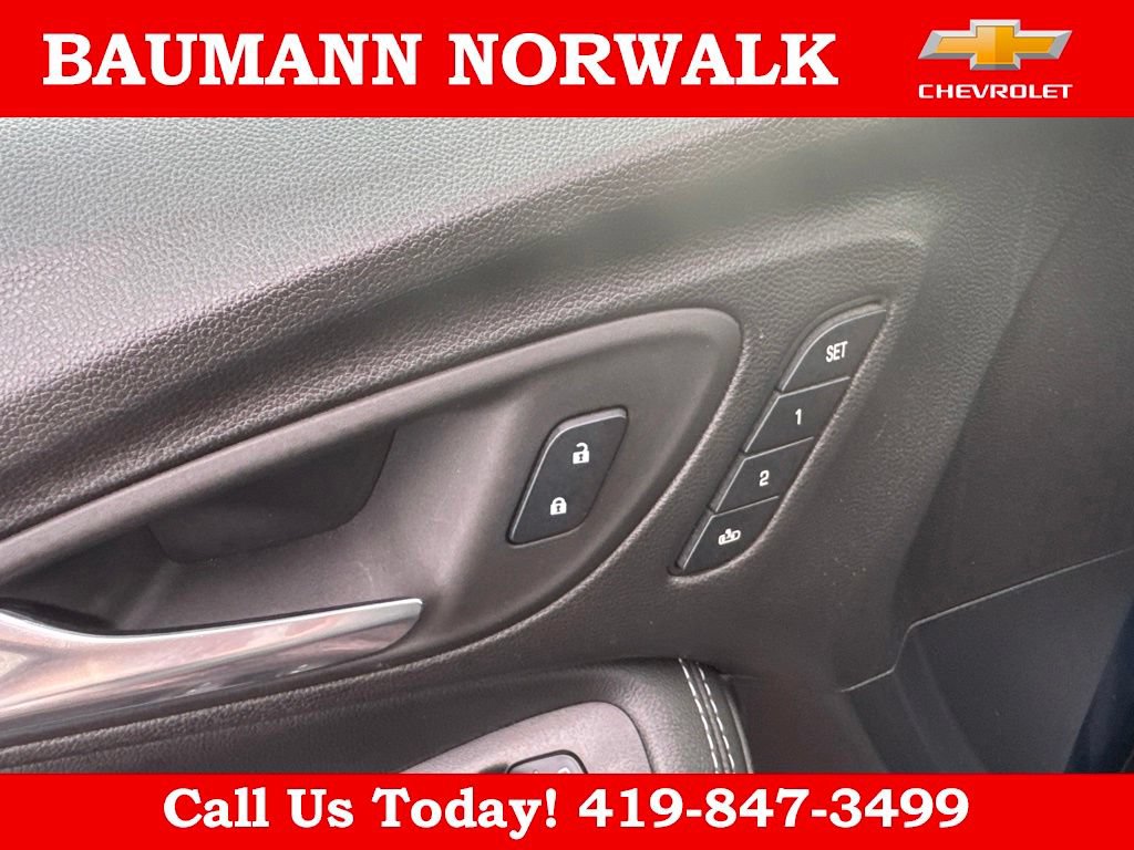 Used 2024 Buick Encore GX Avenir w/ Avenir Convenience Package FWD image 25