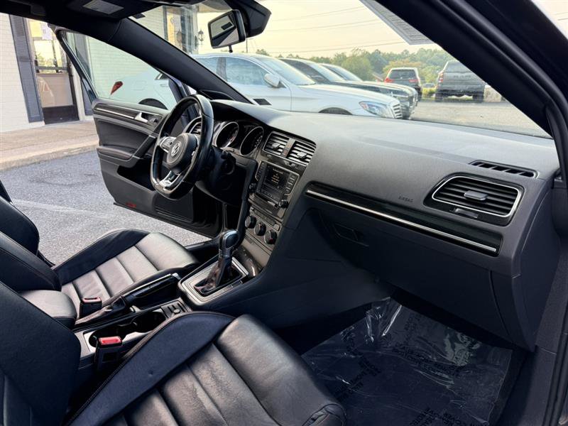 Used 2017 Volkswagen GTI SE FWD image 12
