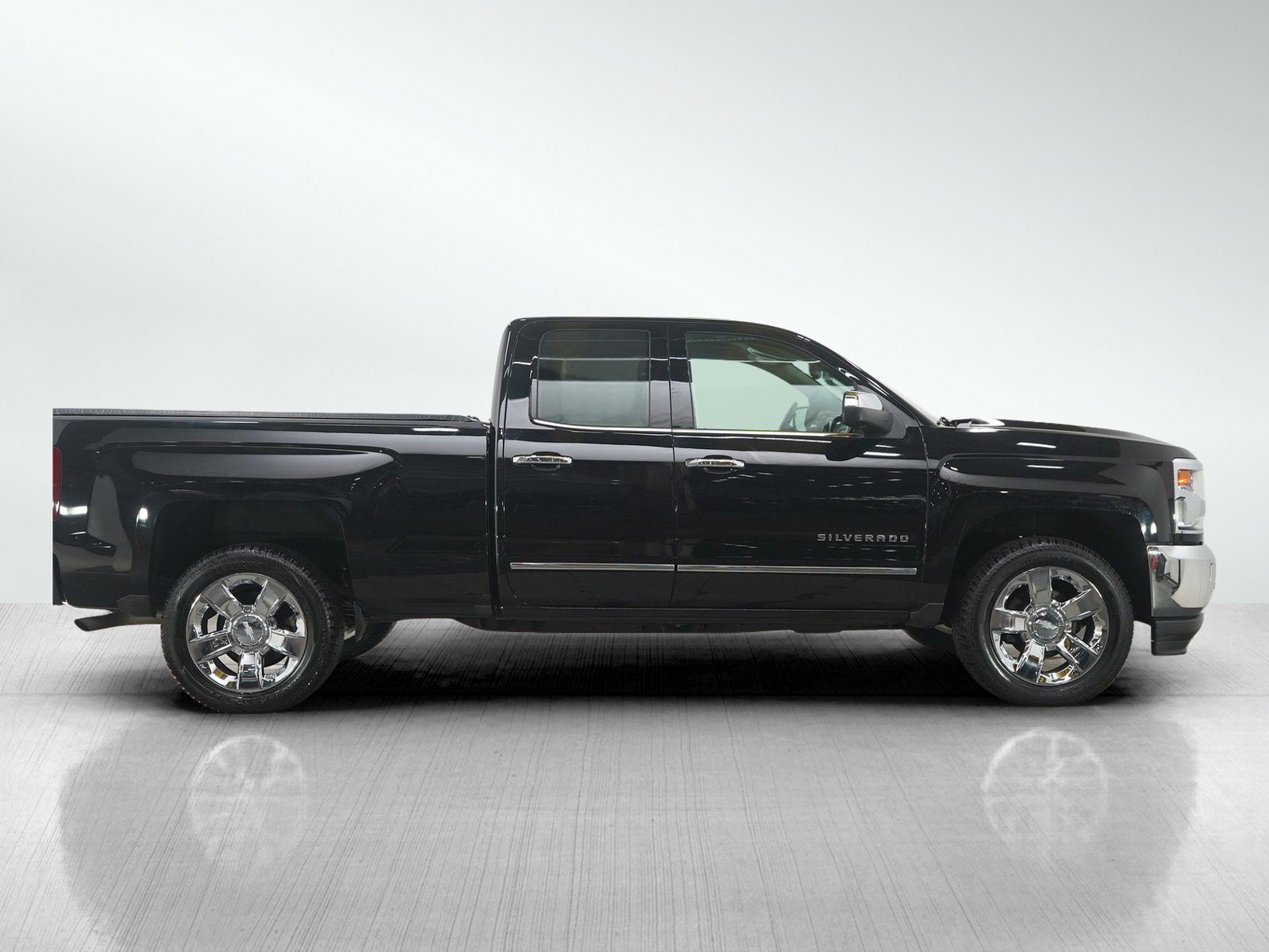 Used 2016 Chevrolet Silverado 1500 LTZ w/ Sport Package image 6