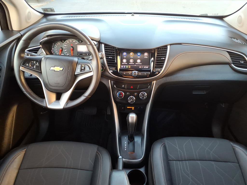 Certified 2022 Chevrolet Trax LT w/ LT Convenience Package image 9