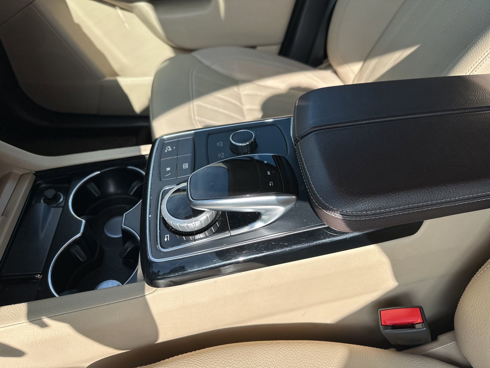 Used 2019 Mercedes-Benz GLE 400 4MATIC image 20