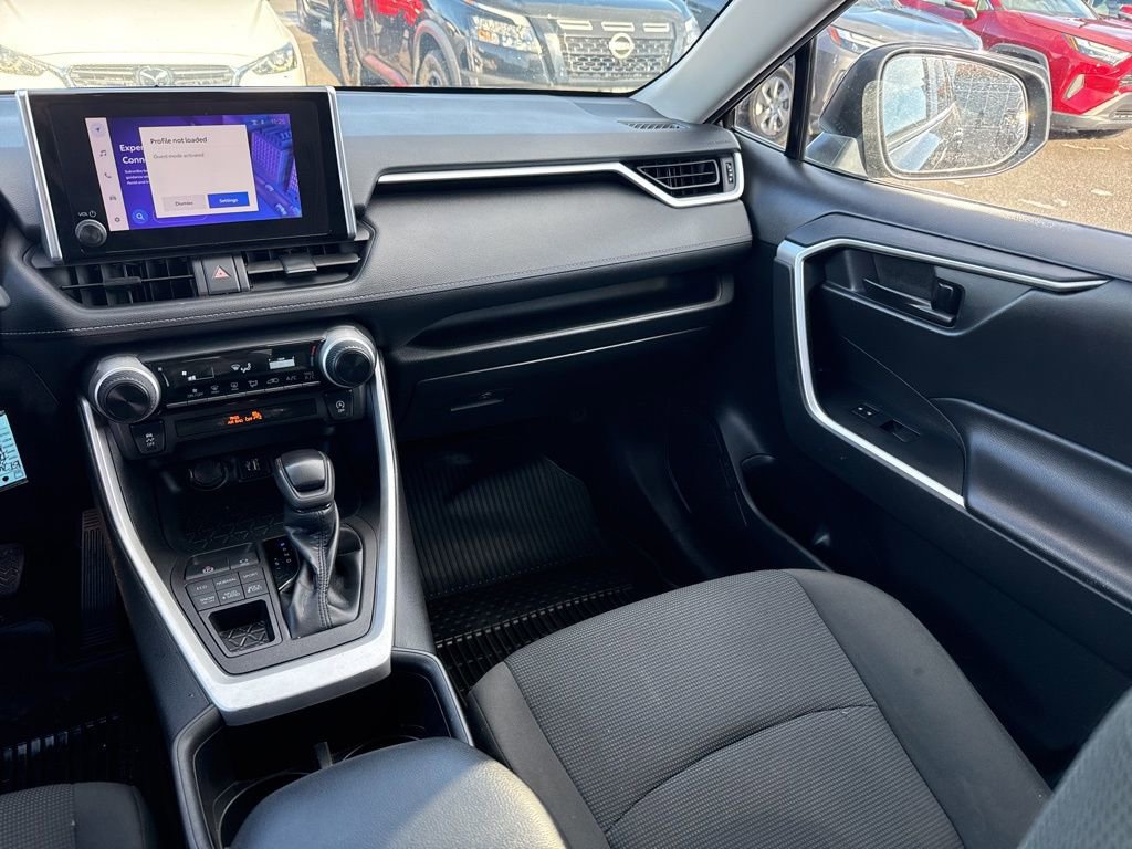 Used 2023 Toyota RAV4 LE image 12