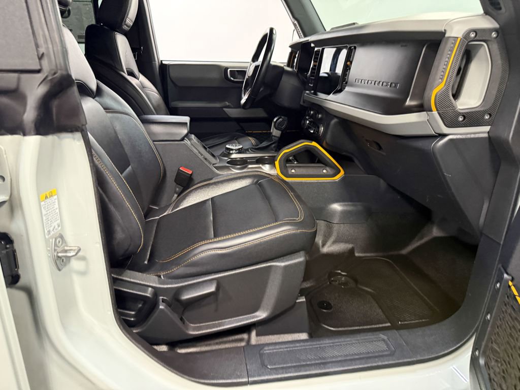 Used 2023 Ford Bronco Badlands image 61