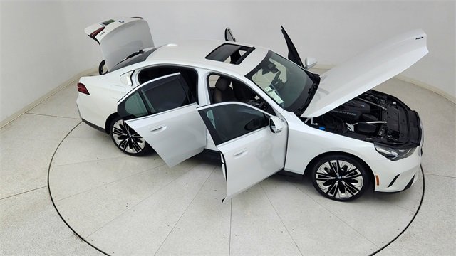 Used 2024 BMW 530i xDrive image 80