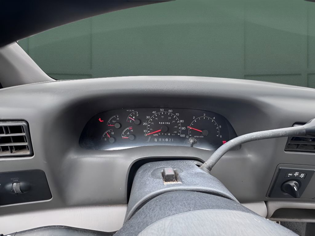 Used 2000 Ford F250 XL image 15
