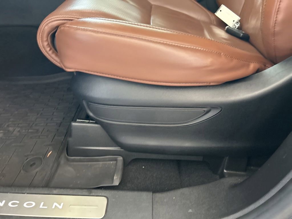 Used 2021 Lincoln Aviator Reserve w/ Equipment Group 201A RWD image 51
