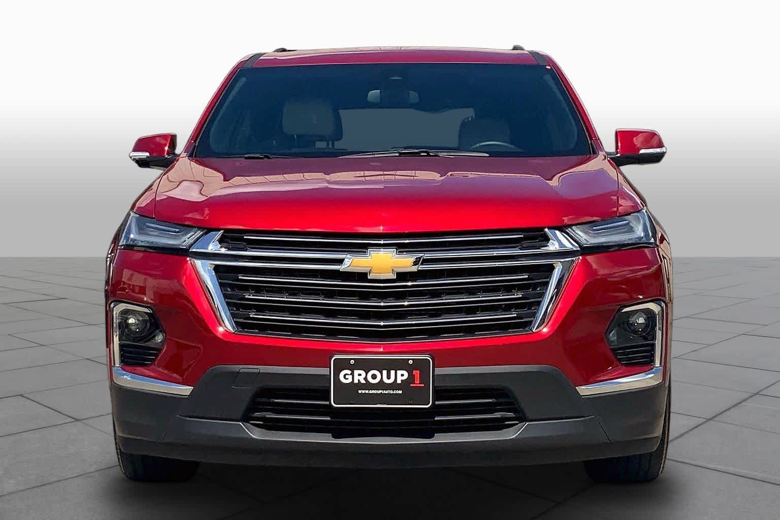 Used 2023 Chevrolet Traverse LT FWD image 4
