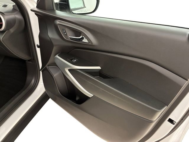 Used 2025 Chevrolet Trax RS w/ Sunroof Package image 15