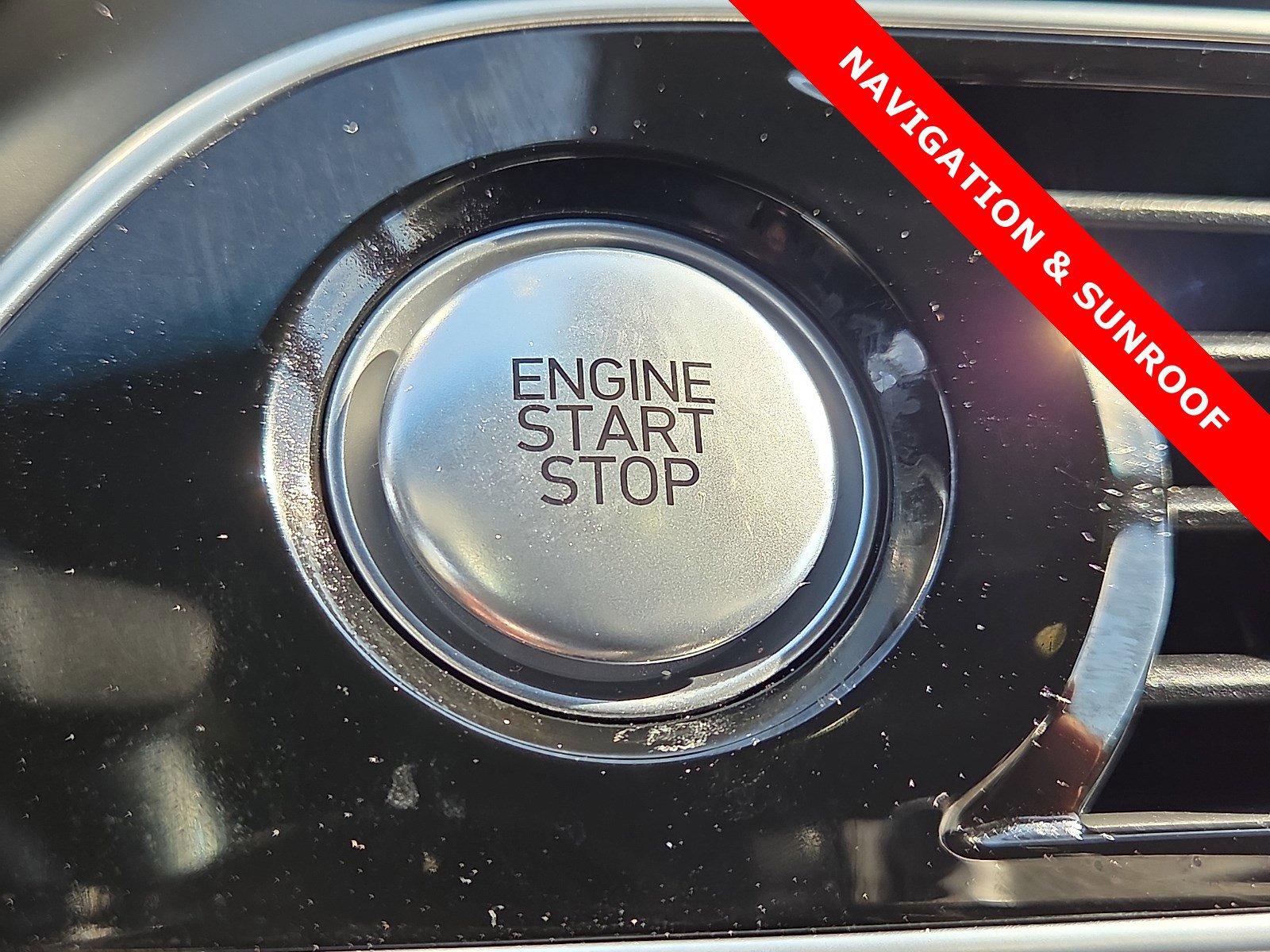 Used 2023 Genesis G70 2.0T w/ Sport Prestige Package image 20