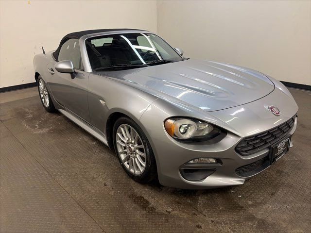 Used 2017 FIAT 124 Spider Classica