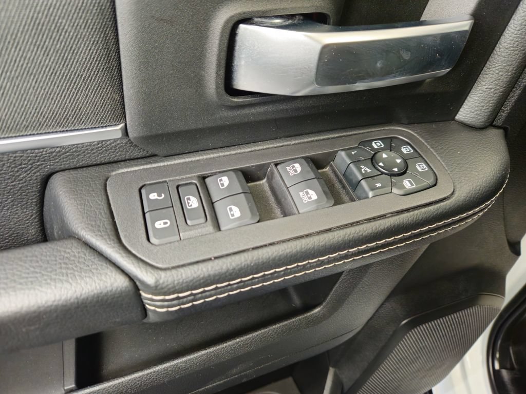 Used 2025 RAM 2500 Big Horn AWD/4WD image 17
