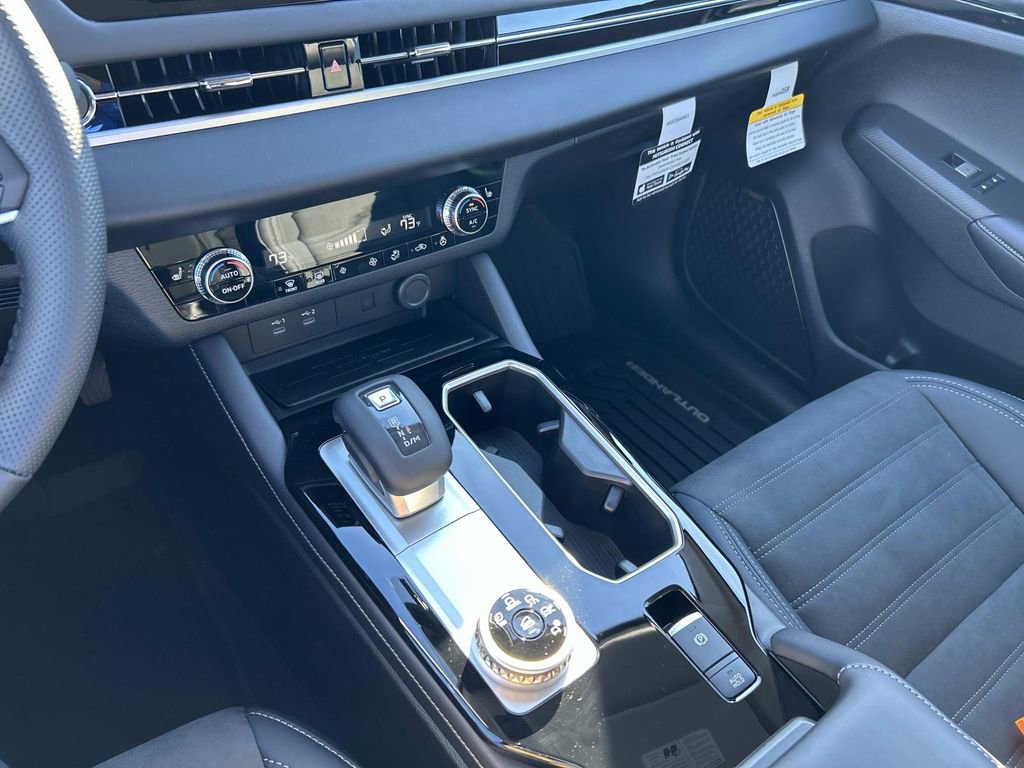 New 2026 Mitsubishi Outlander SE FWD image 28
