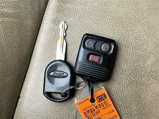 Used 2008 Ford F350 FX4 image 10