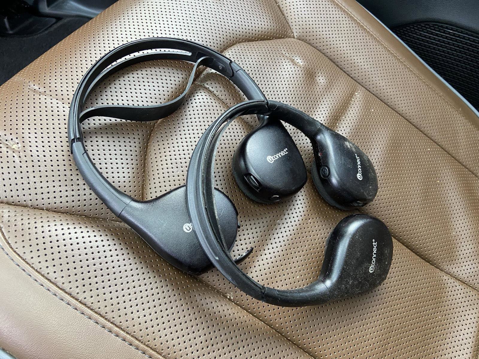 Used 2019 Chrysler Pacifica Limited w/ Advanced Safetytec Group image 28