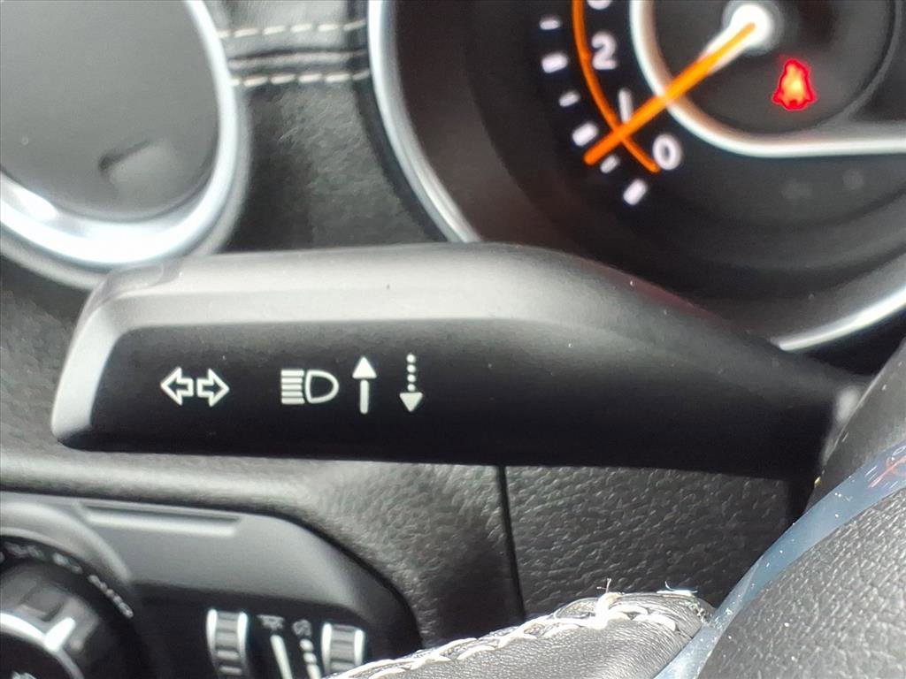 Used 2018 Jeep Wrangler Unlimited Sahara image 24