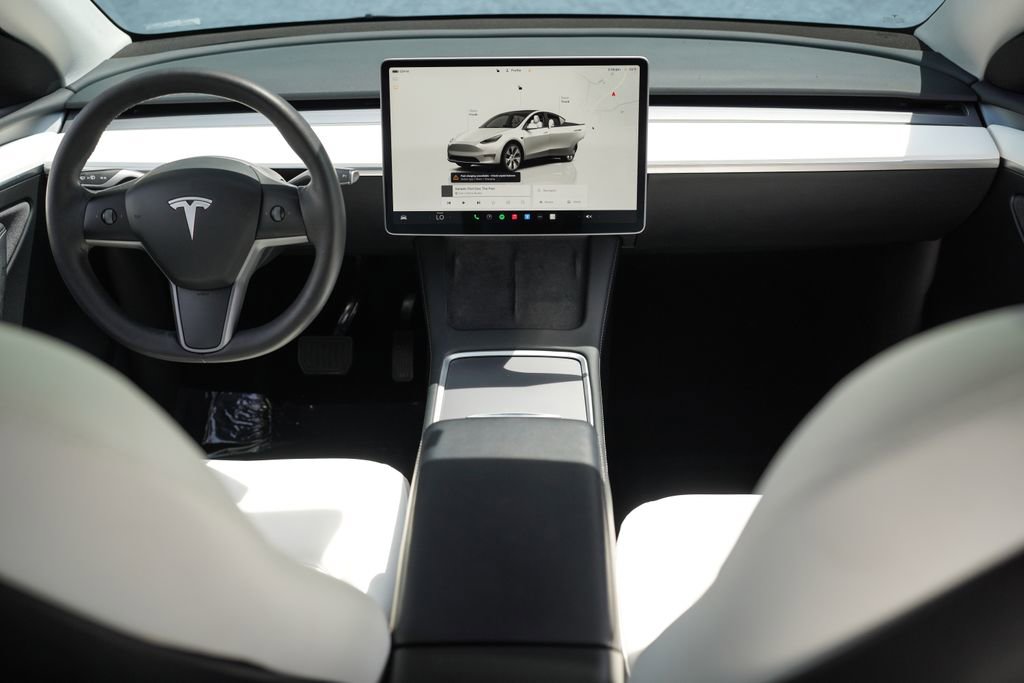 Used 2023 Tesla Model Y Long Range AWD/4WD image 21