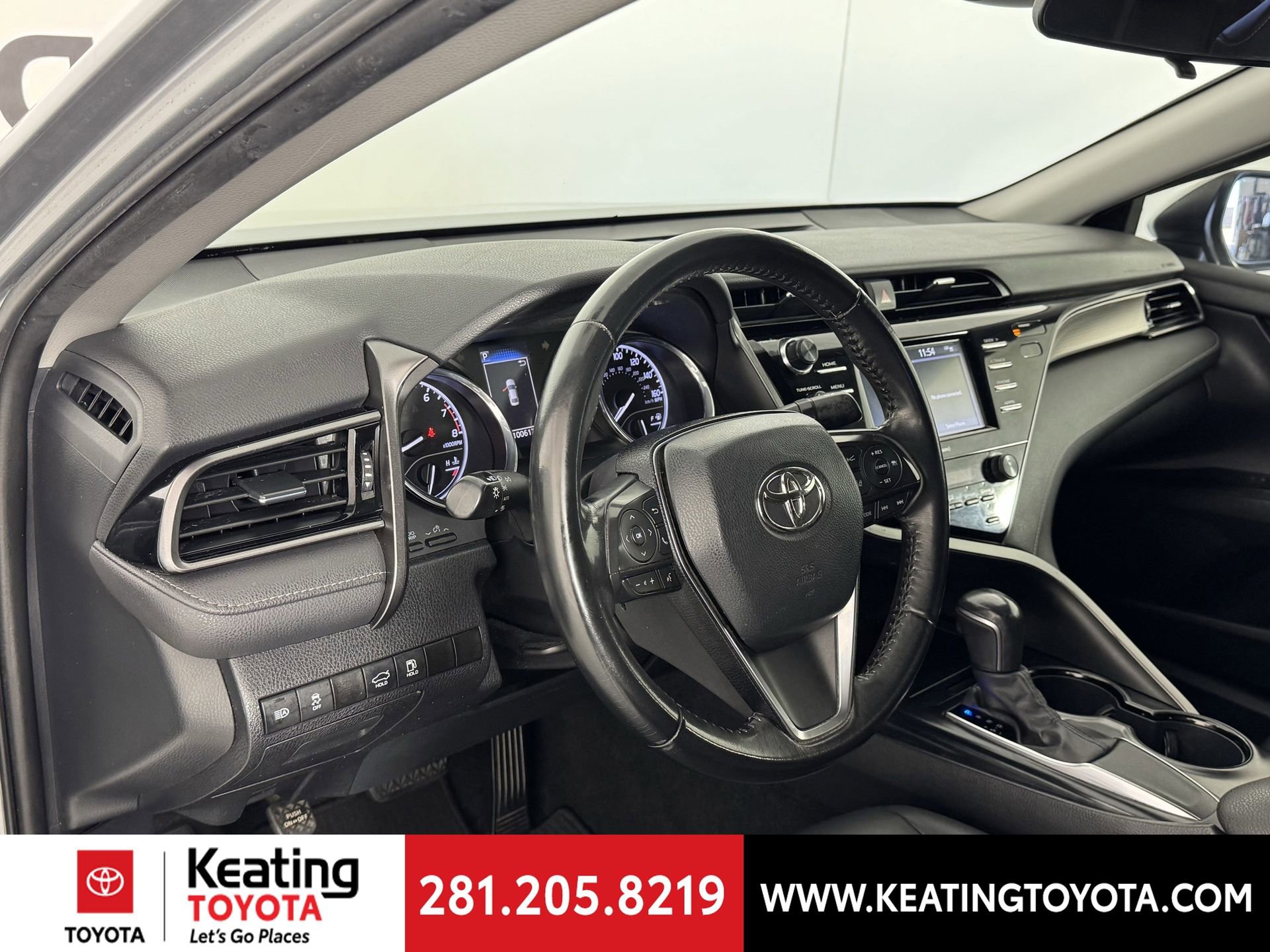Used 2020 Toyota Camry SE image 13