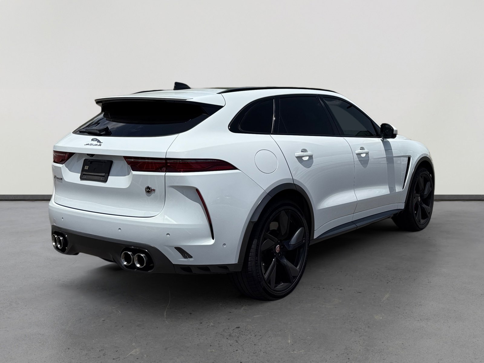 Used 2021 Jaguar F-PACE SVR AWD/4WD image 5