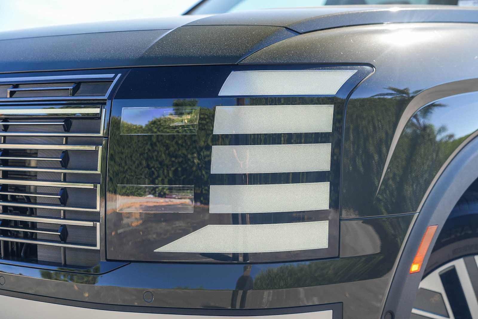 New 2026 Hyundai Palisade SEL Premium FWD image 2