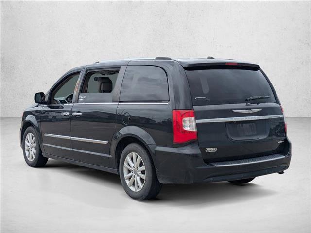 Used 2016 Chrysler Town & Country Limited Platinum image 8