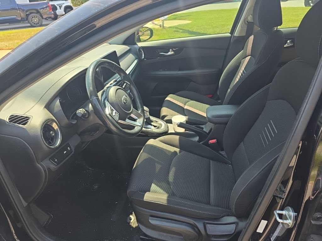 Used 2019 Kia Forte S FWD image 6