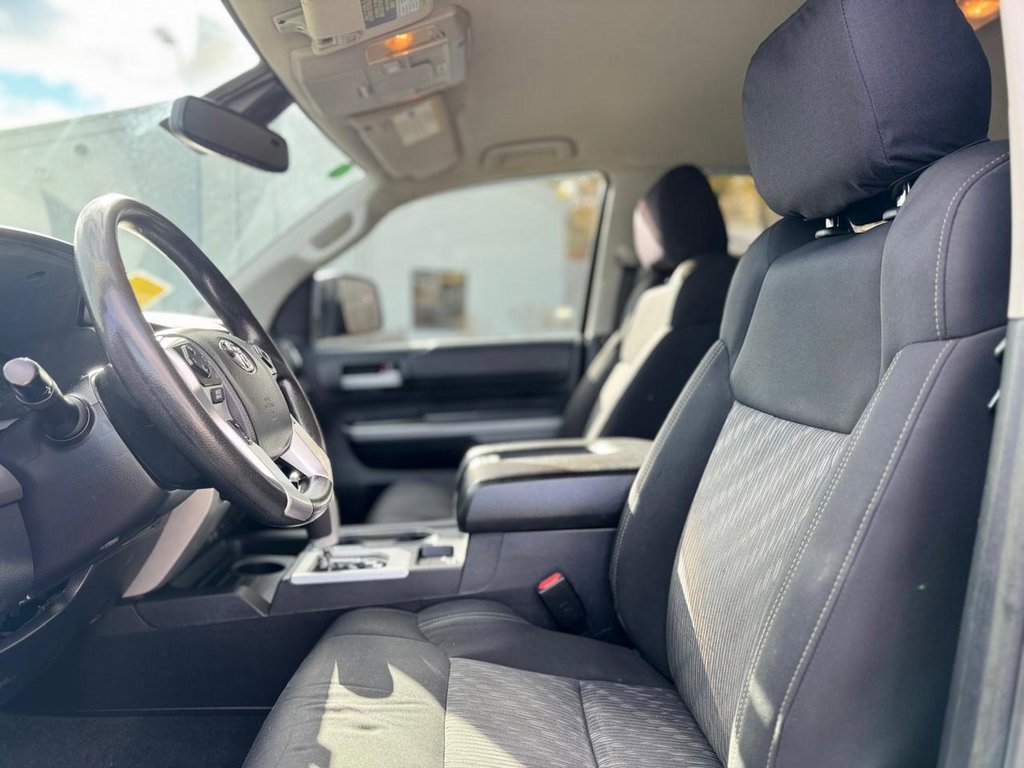 Used 2021 Toyota Tundra SR5 w/ Trail Edition image 15