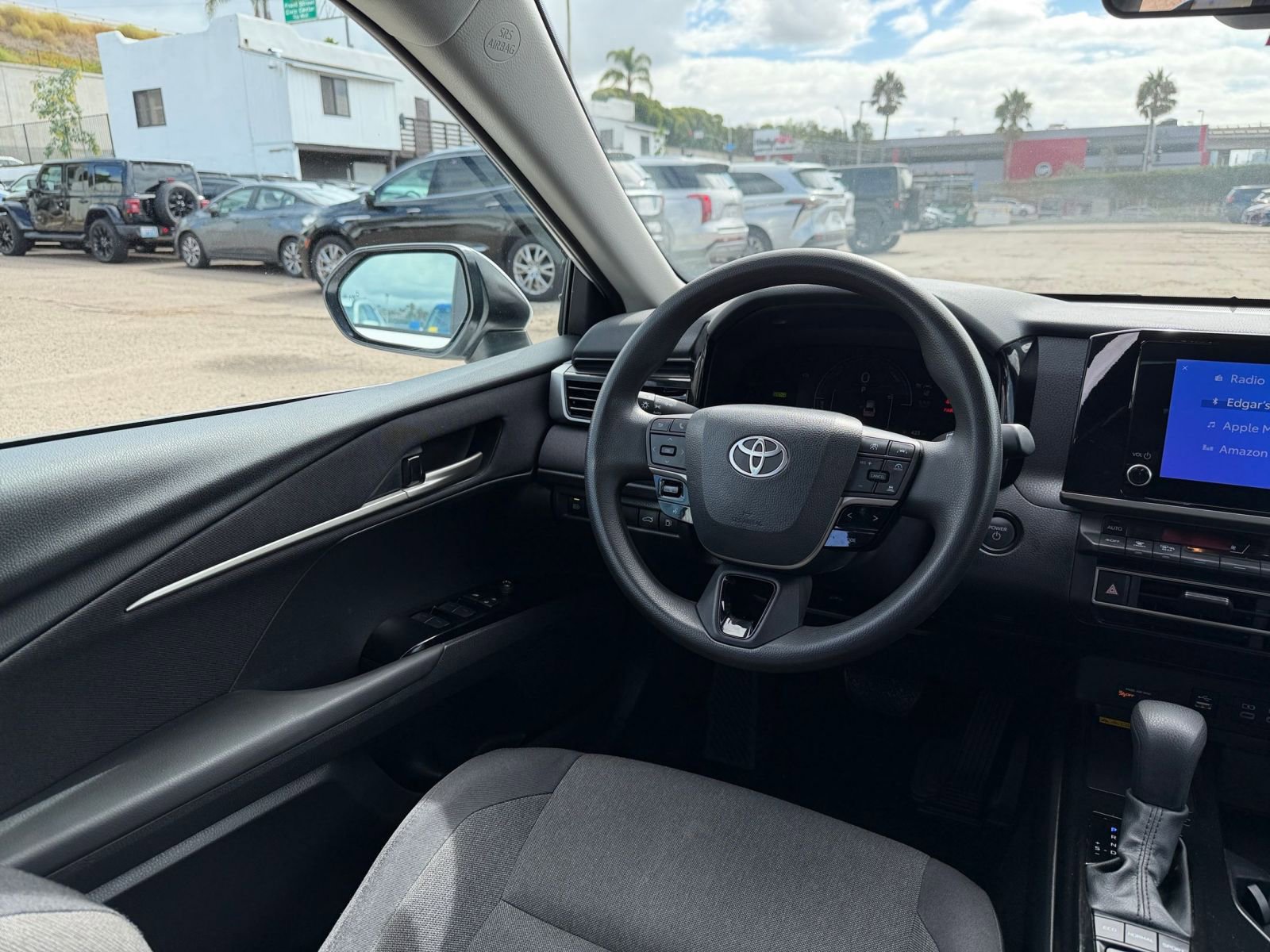 Used 2025 Toyota Camry LE image 33